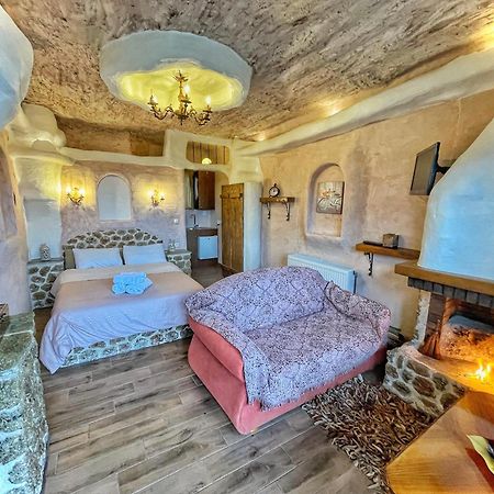 Anilia Guesthouse Synikia Mesi Trikalon Exterior photo