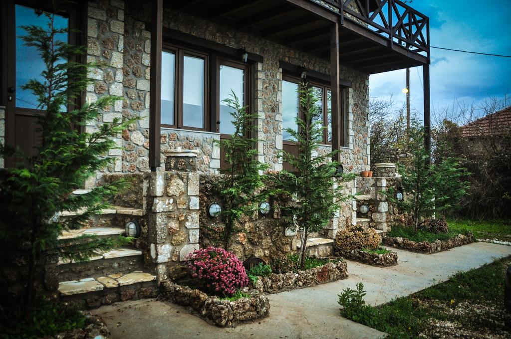 Anilia Guesthouse Synikia Mesi Trikalon Exterior photo