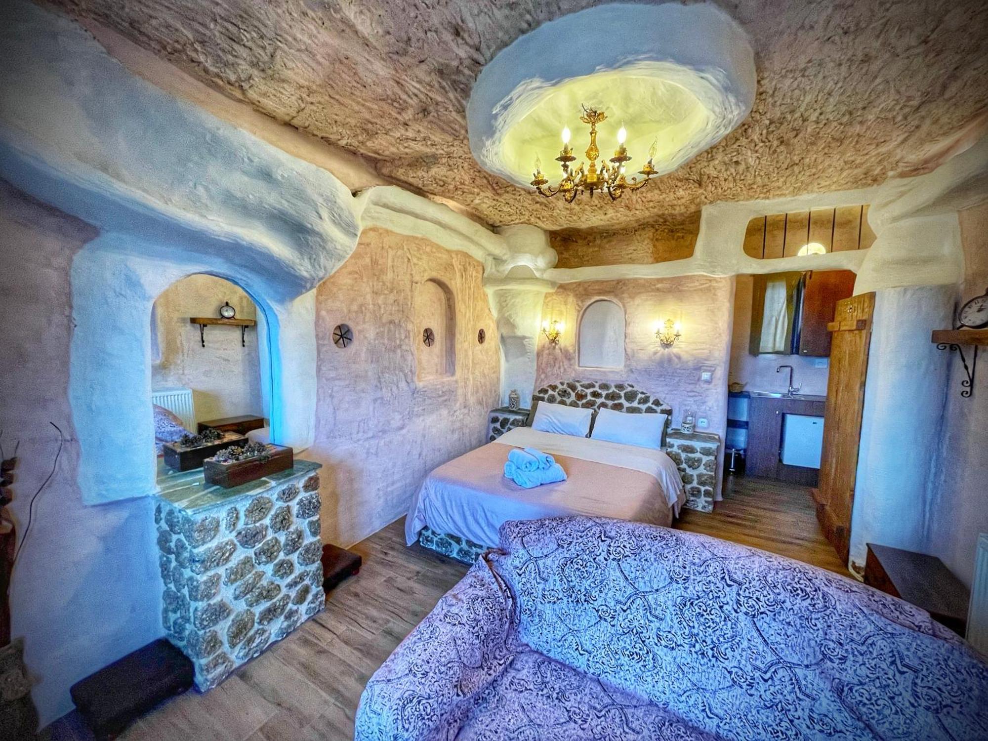 Anilia Guesthouse Synikia Mesi Trikalon Exterior photo