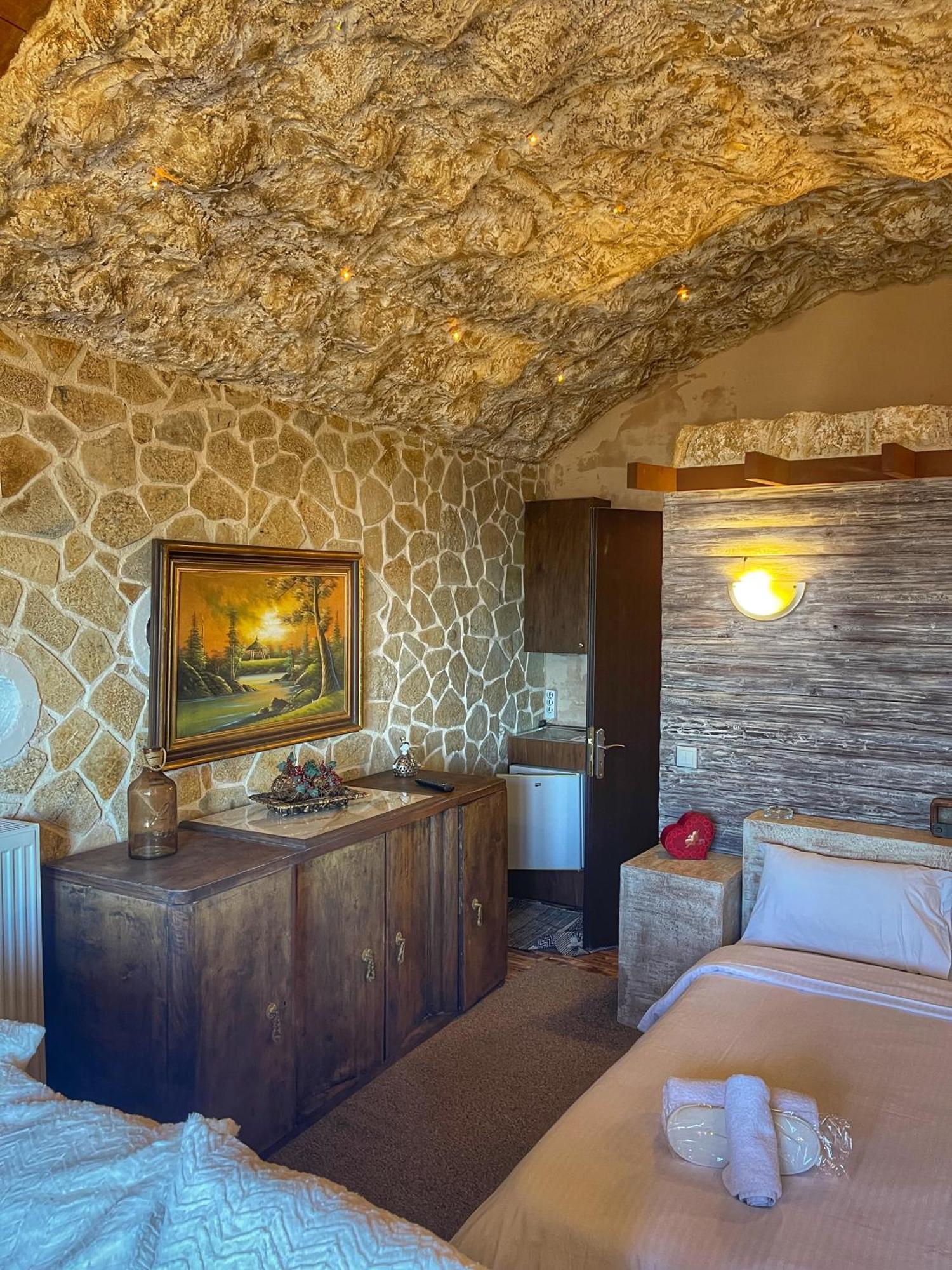 Anilia Guesthouse Synikia Mesi Trikalon Exterior photo